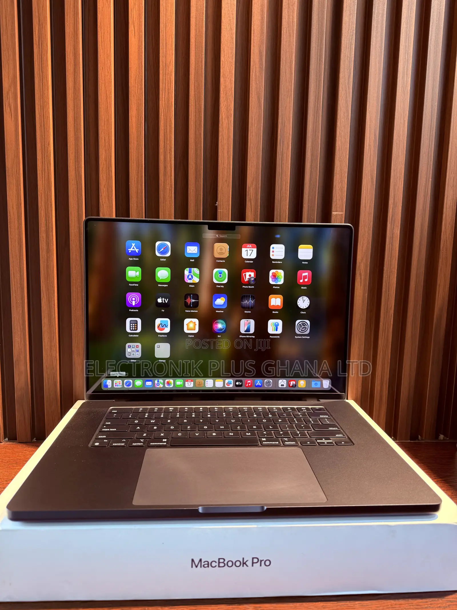 Laptop Apple MacBook Pro 2024 M4 Max 16-inch 48GB Apple M4 Max SSD 1T