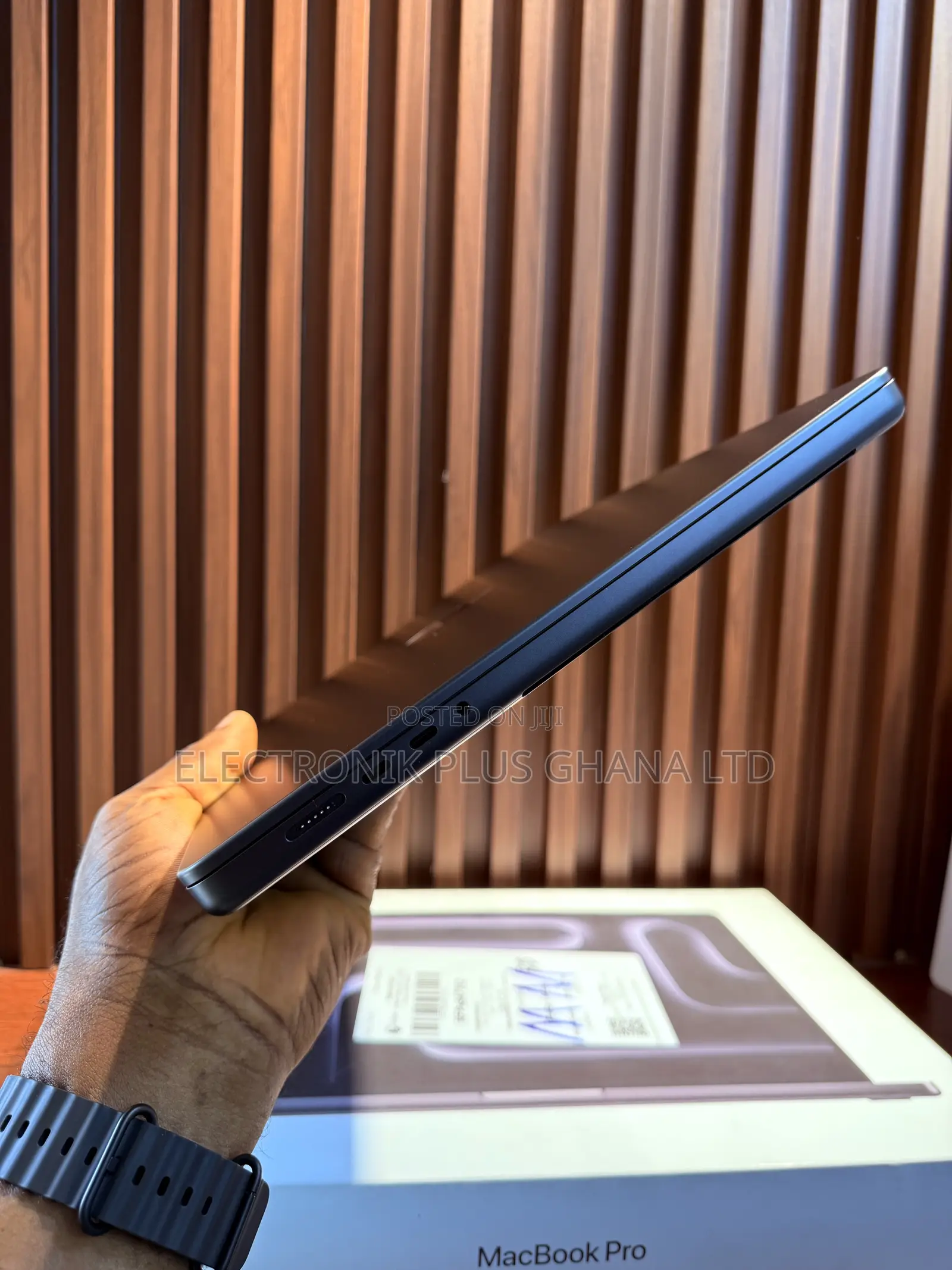 Laptop Apple MacBook Pro 2024 M4 Max 16-inch 48GB Apple M4 Max SSD 1T