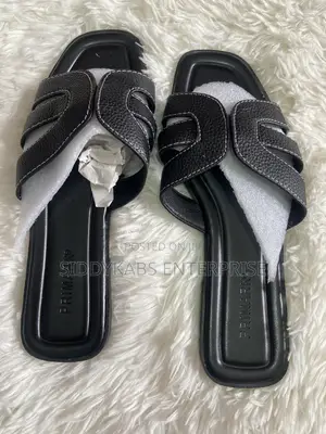 Primark Scandals Slippers