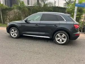 Audi Q5 2.0T Premium AWD quattro 2018 Gray