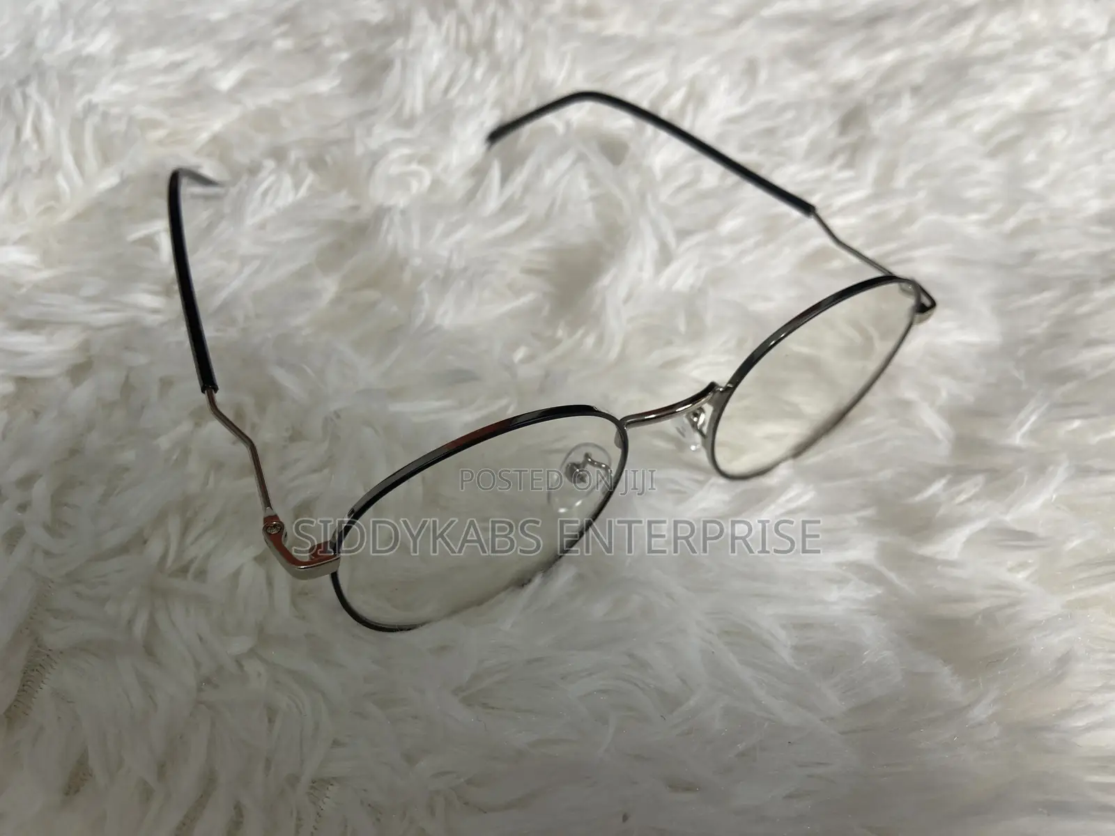 Photochromic Eyeglasses