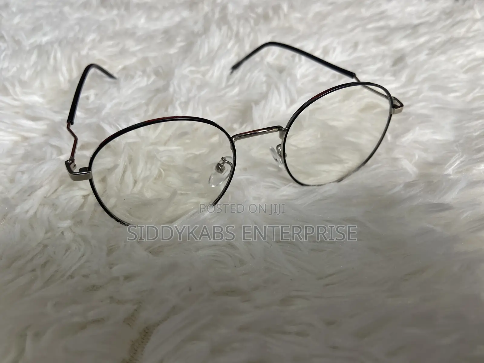 Photochromic Eyeglasses