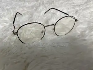 Photochromic Eyeglasses