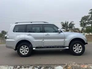 Mitsubishi Pajero V80 3.5 V6 GL/GLS 2017 Silver
