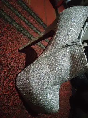 Sparkling High Plat Form Shoe Balanced and Comfortable