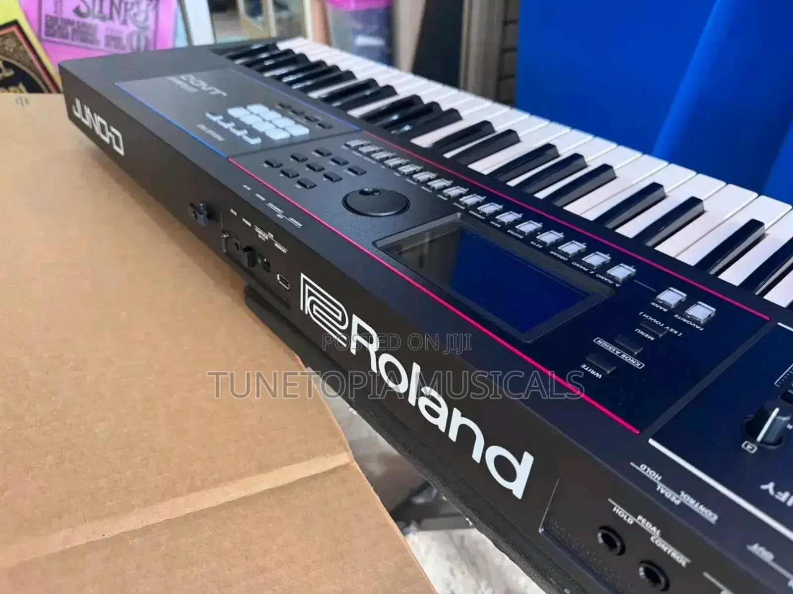 Roland Juno-d7 76-key Keyboard Synthesizer