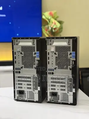 Desktop Computer Dell Optiplex 7000 MT 32GB Intel Core I7 SSD 512GB
