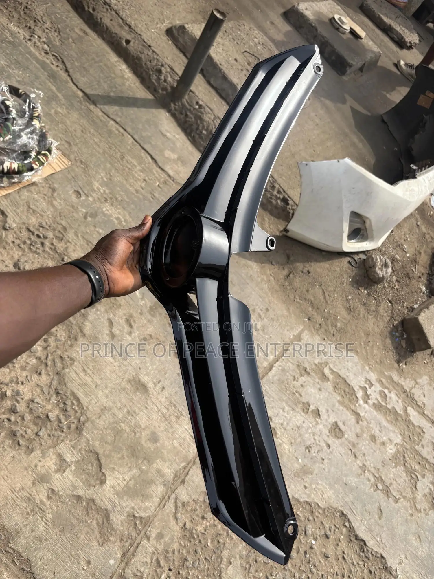 Corrolla Le 2014 2015 2016 Front Top Grille or Shells