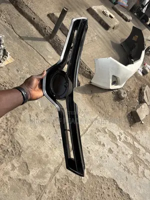 Corrolla Le 2014 2015 2016 Front Top Grille or Shells