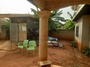 3bdrm House in Santasi Ampabame, Kumasi Metropolitan for sale