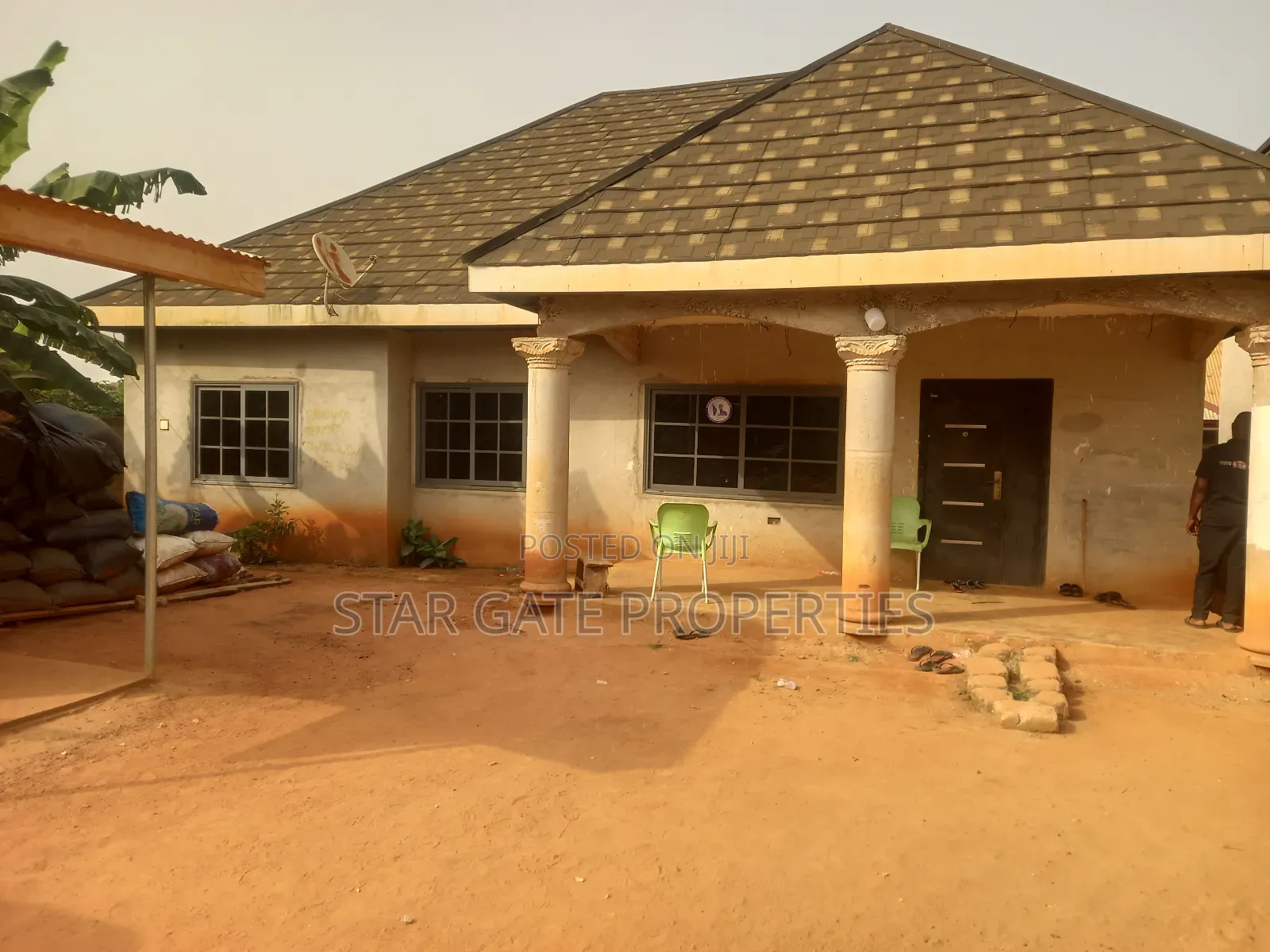 3bdrm House in Santasi Ampabame, Kumasi Metropolitan for sale