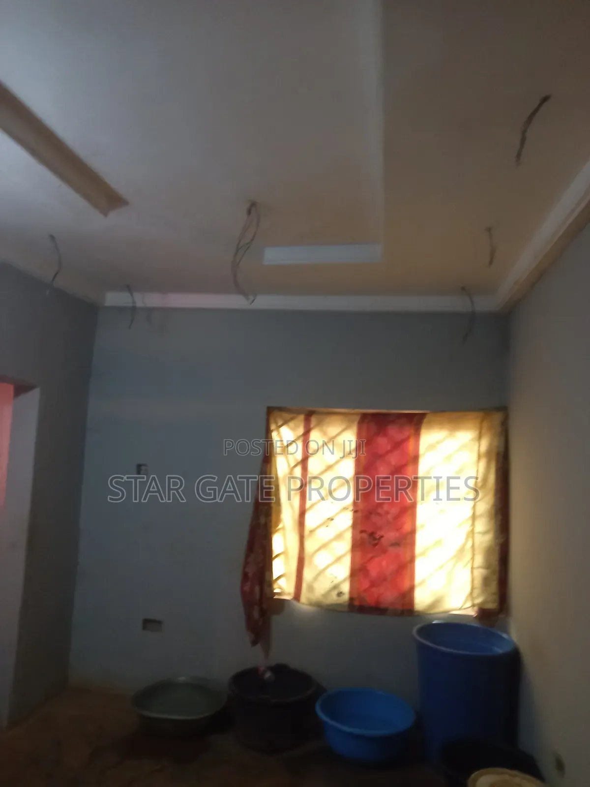 3bdrm House in Santasi Ampabame, Kumasi Metropolitan for sale