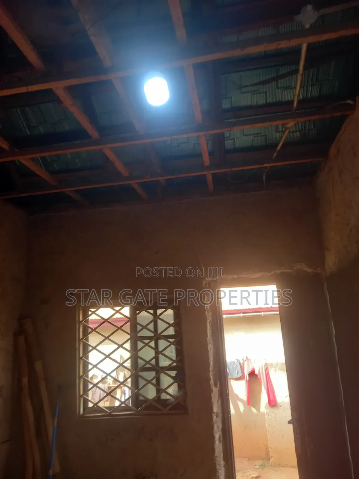 3bdrm House in Santasi Ampabame, Kumasi Metropolitan for sale