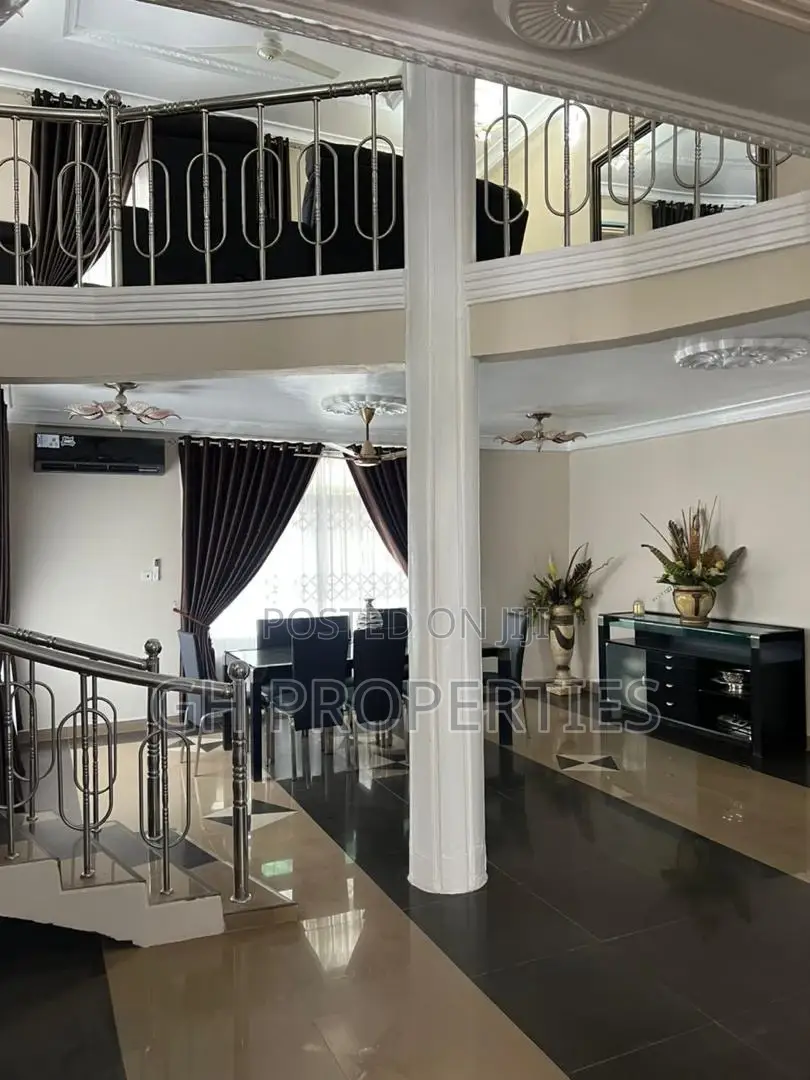 10bdrm Mansion in Aboabo, Kumasi Metropolitan for sale