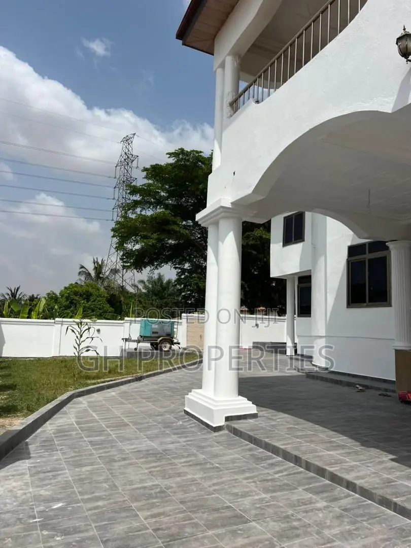 10bdrm Mansion in Aboabo, Kumasi Metropolitan for sale