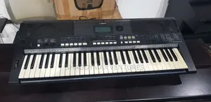 Yamaha PSR E433 Keyboard