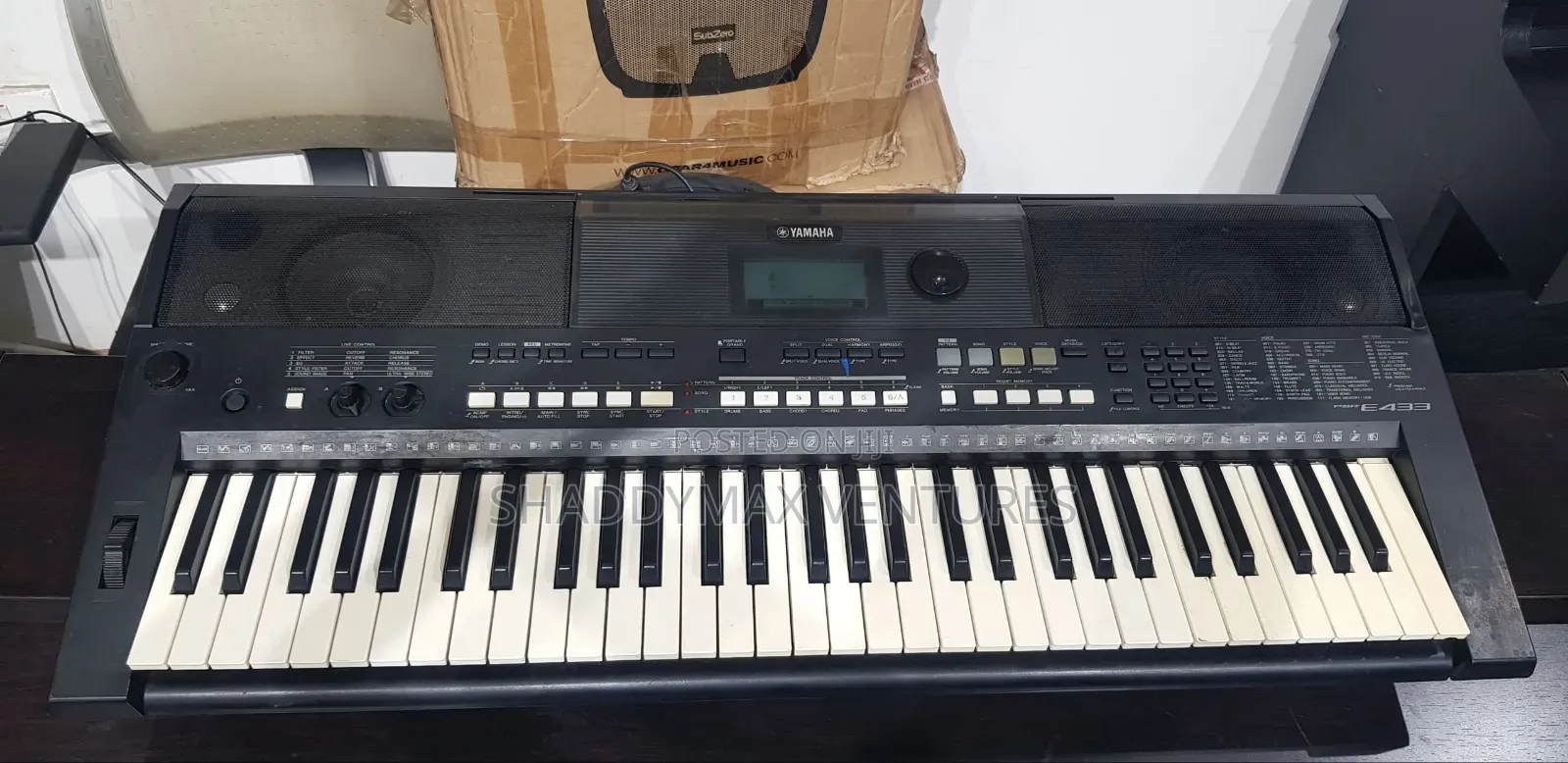 Yamaha PSR E433 Keyboard