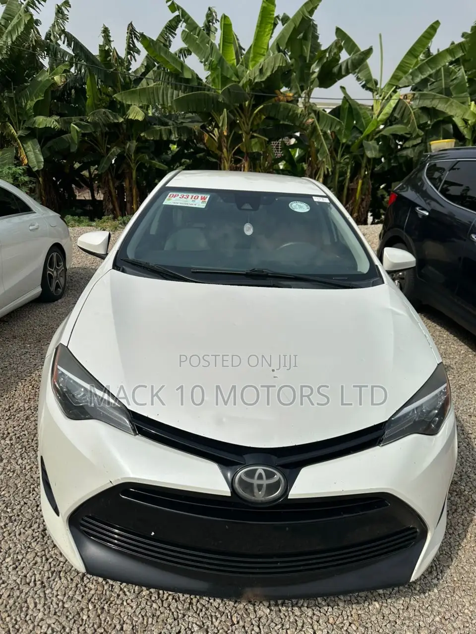 Toyota Corolla LE (1.8L 4cyl 2A) 2018 White
