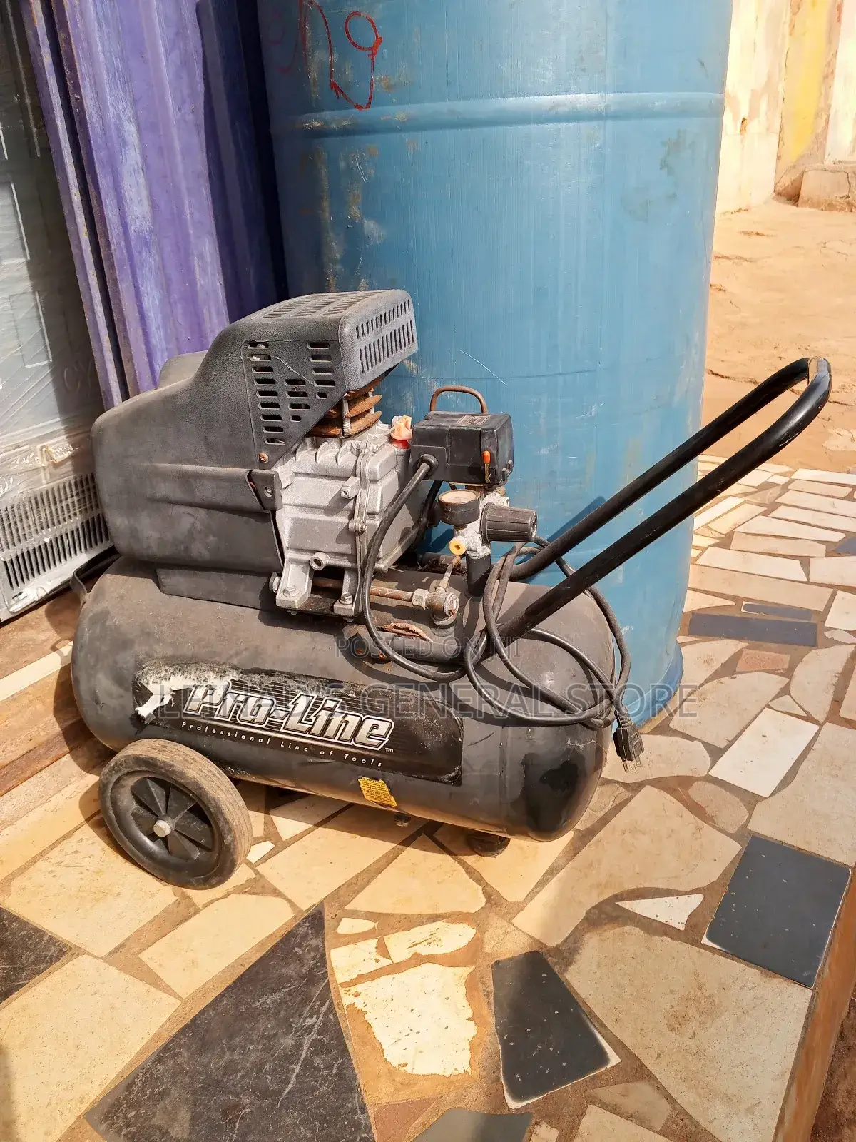 Pro-Line Portable Air Compressor