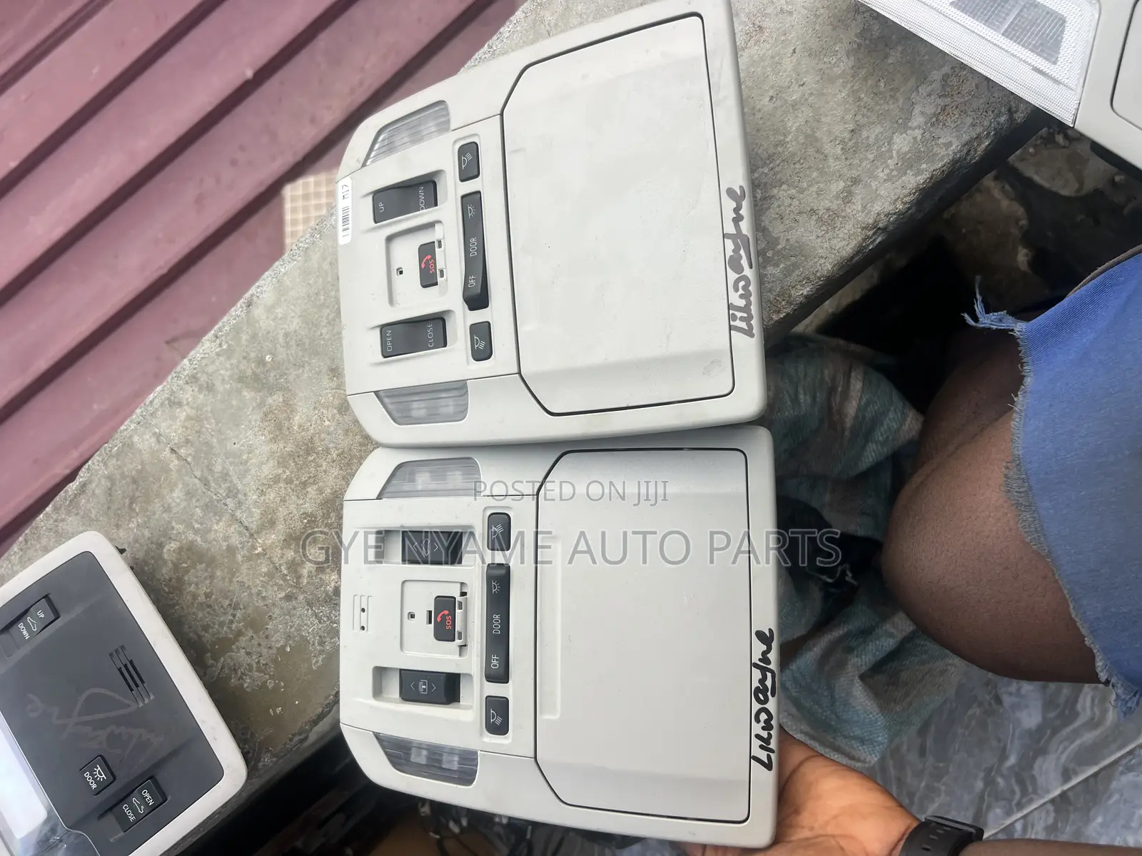 Toyota Highlander Sunroof Switch //// Inside Light