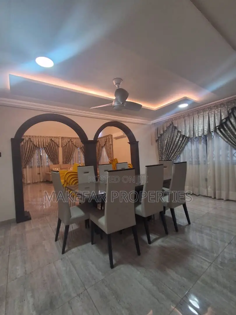 5bdrm House in Pokuase for sale