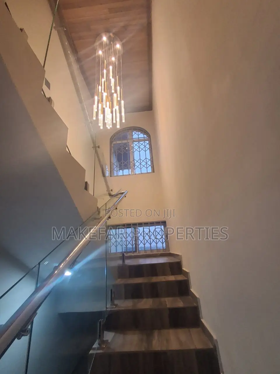 5bdrm House in Pokuase for sale