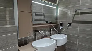 5bdrm Mansion in Rightkey, Kumasi Metropolitan for sale