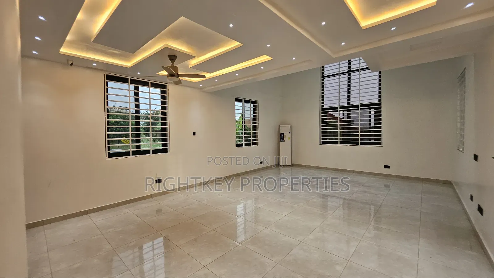 5bdrm Mansion in Rightkey, Kumasi Metropolitan for sale