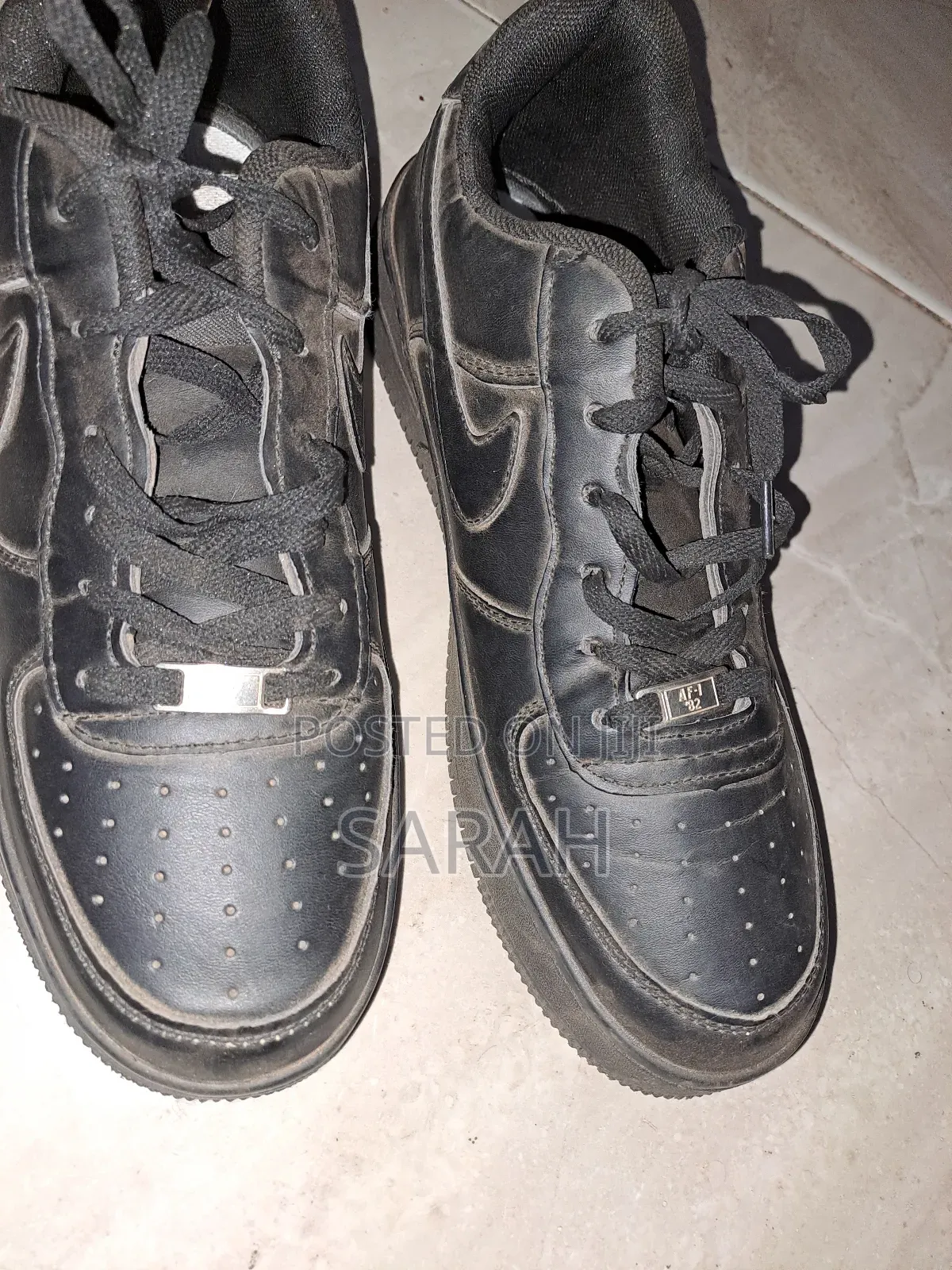 Black Nike Shoes