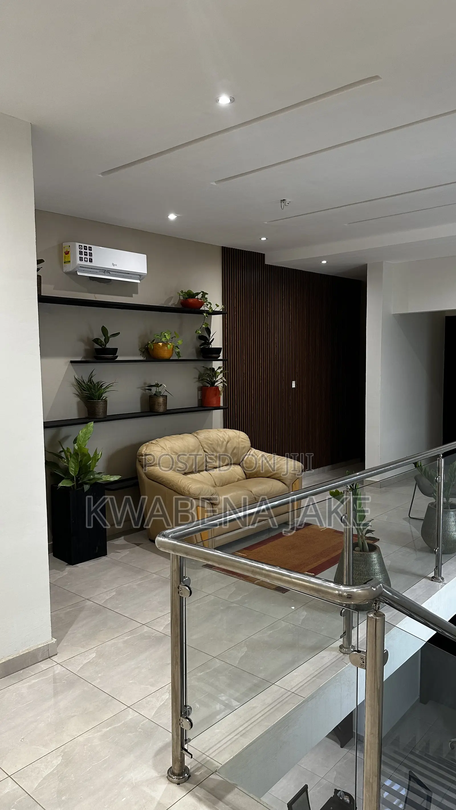 Short Stay Air BNB Apartment (4 Bedroom)