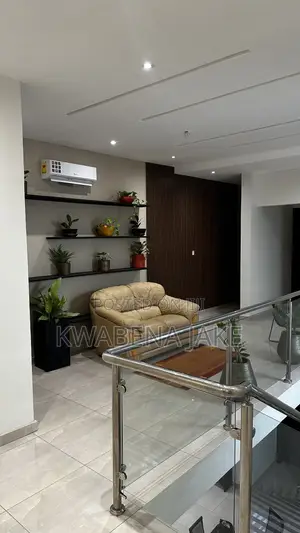 Short Stay Air BNB Apartment (4 Bedroom)