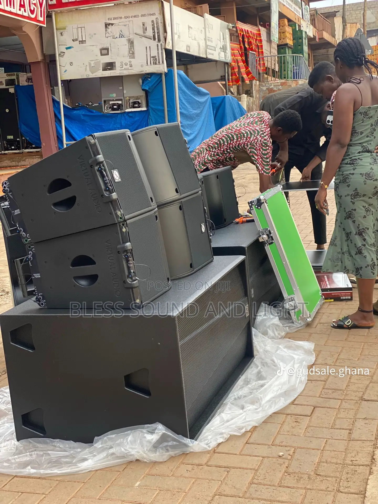 Set of Speaker and Range