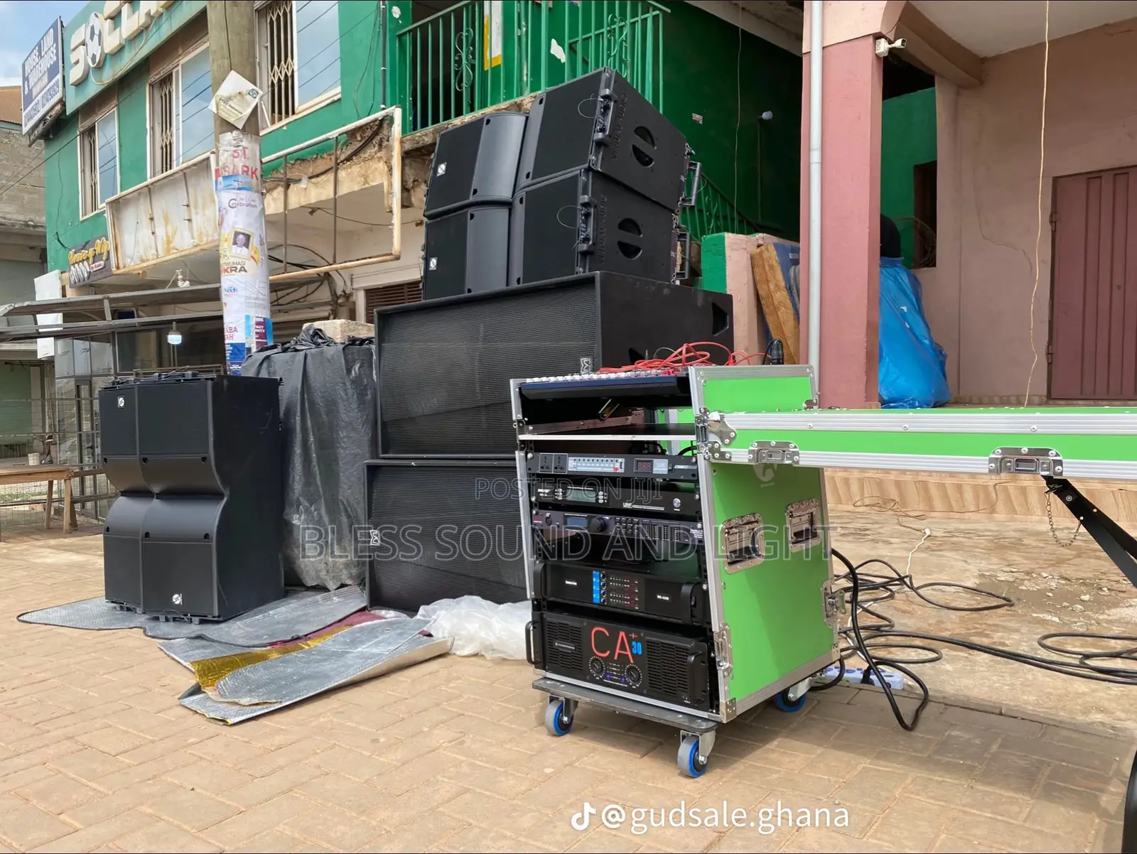Set of Speaker and Range