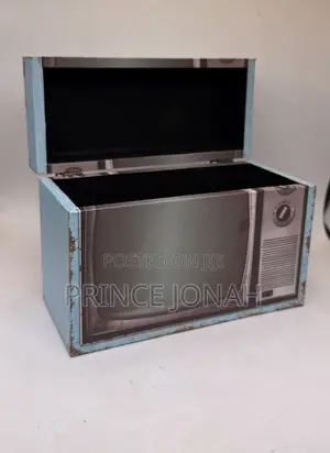 Melinera Retro Decorative Box Keepsake Storage Box.