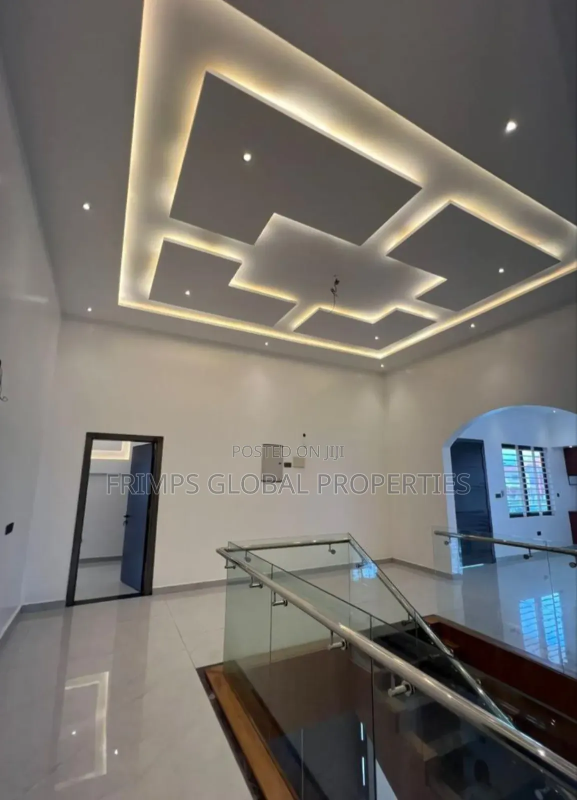 5bdrm Mansion in East Legon for sale