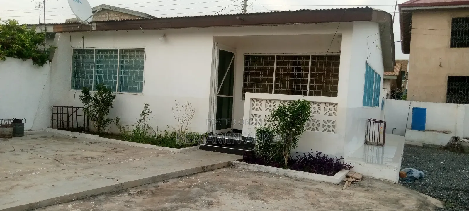 2bdrm House in Ghacem Complex, Sakumono for rent