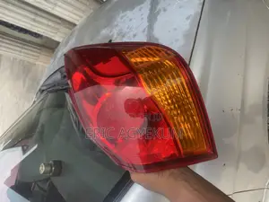 Mitsubishi Highlander Tail Light (Right Side )
