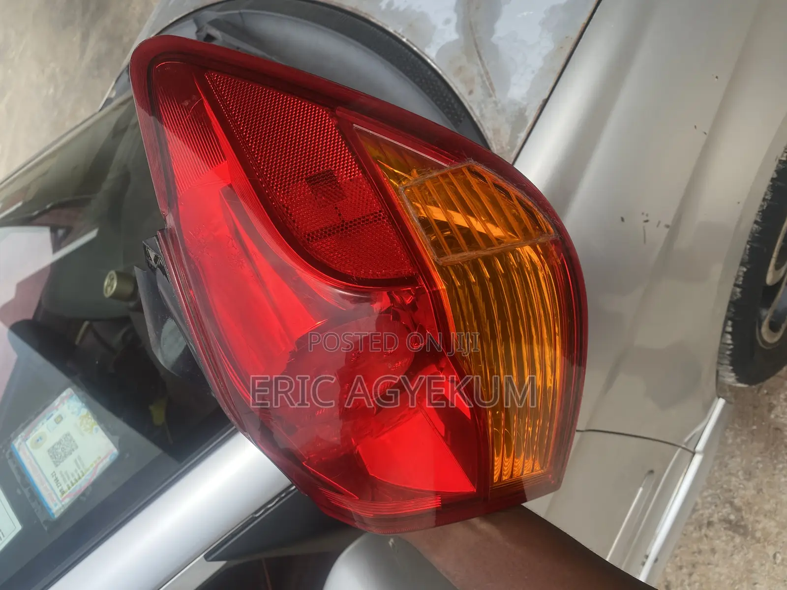 Mitsubishi Highlander Tail Light (Right Side )