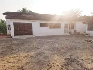 4bdrm House in Baatsona Total for rent
