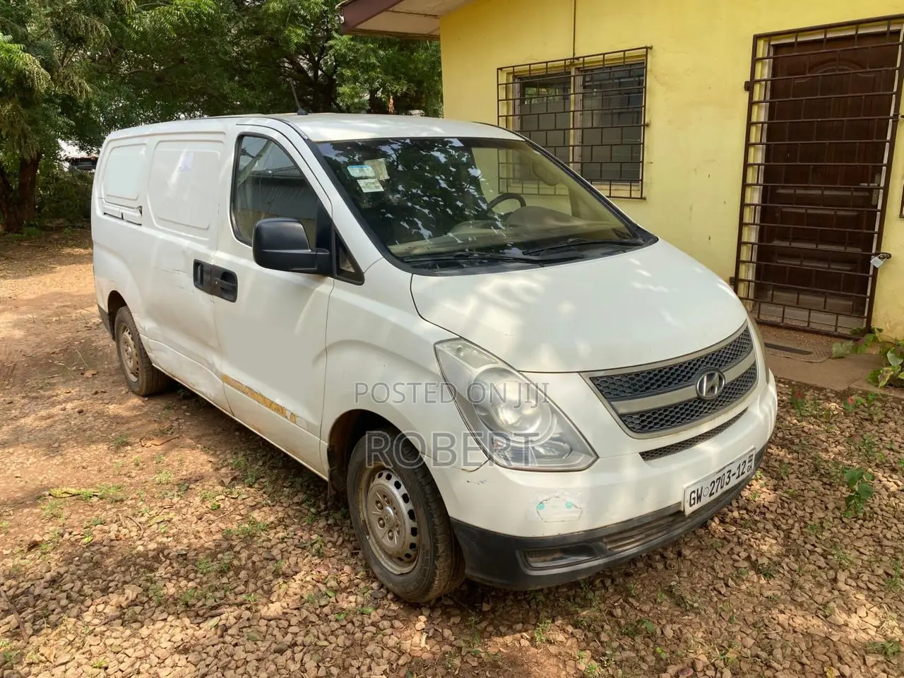 Hyundai H1 2.4 GLS 2012 White