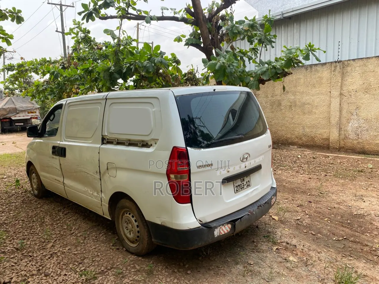 Hyundai H1 2.4 GLS 2012 White