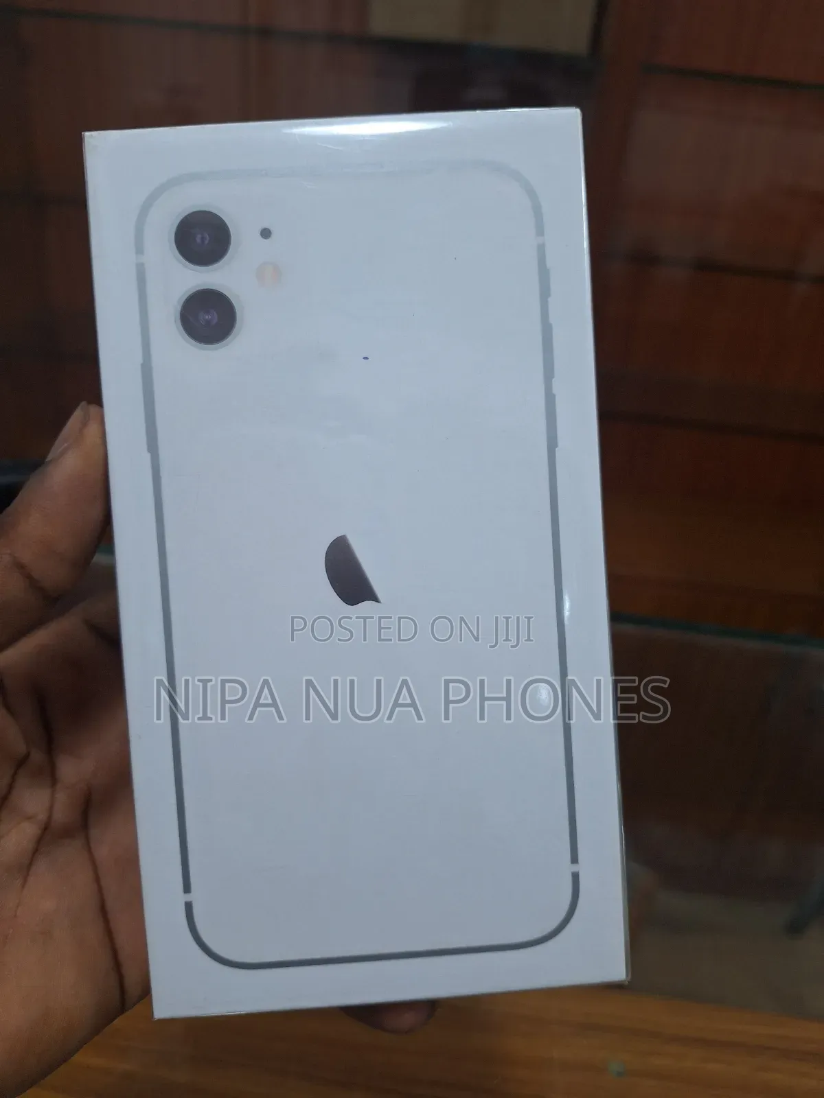 New Apple iPhone 11 64 GB White