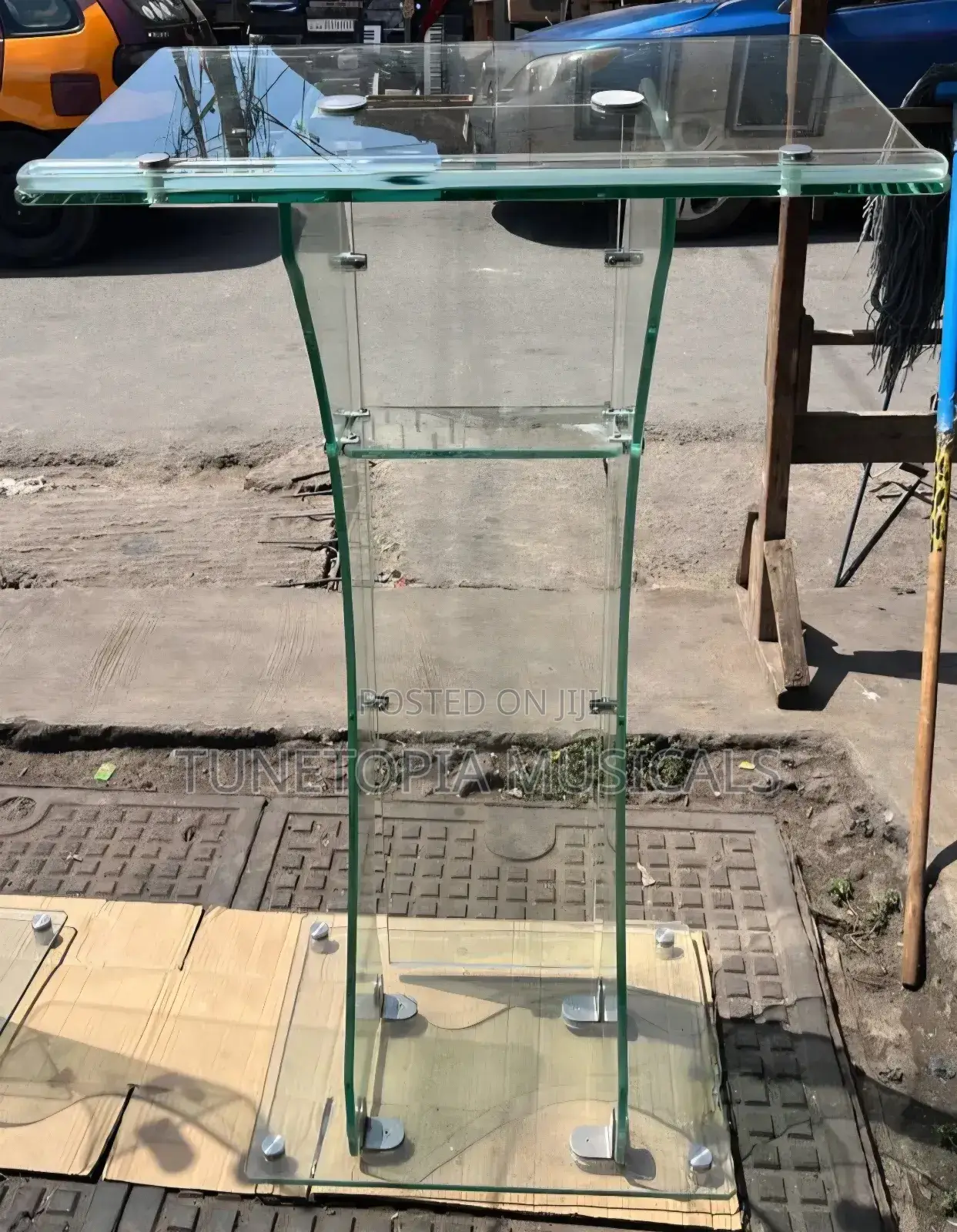 High-quality Tempered Glass Preaching Lectern Or Pulpit