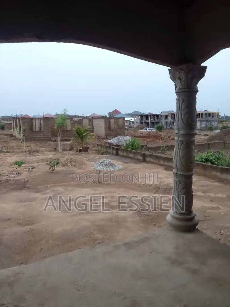 3bdrm House in Presious, Kasoa for sale
