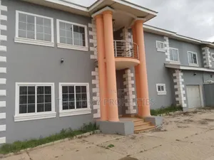5bdrm House in Manet Court for sale