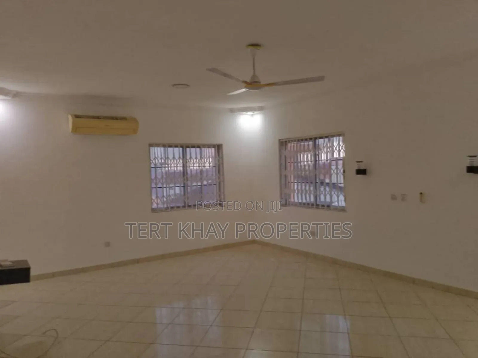 5bdrm House in Manet Court for sale