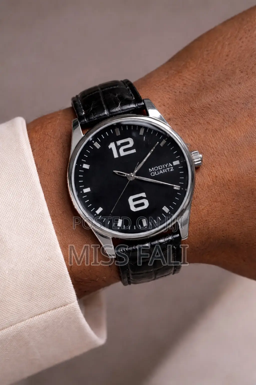 Modiya Classic Leather Watch