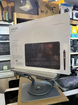 Wacom Intuos Pro Medium Bluetooth Professional Graphic Drawing Tablet