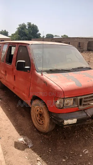 Ford E350 2008 Red