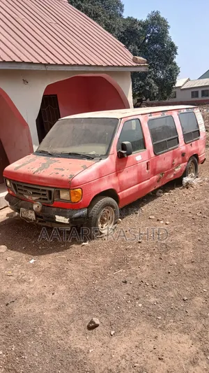 Ford E350 2008 Red
